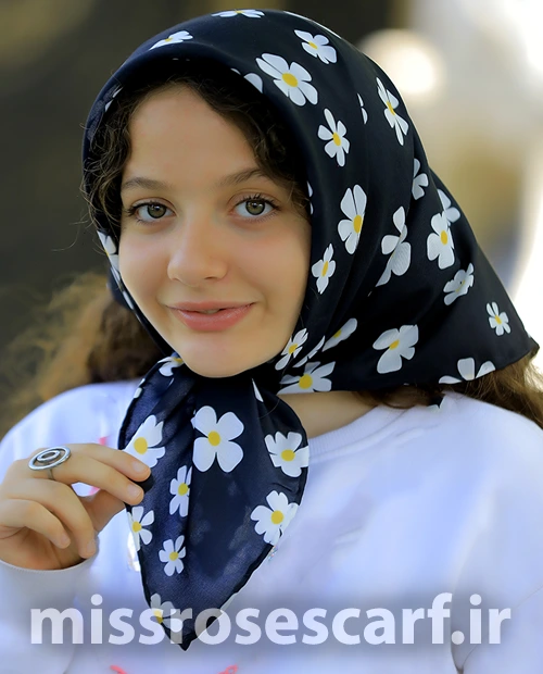 روسری دخترانه بابونه مشکی