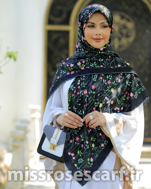 ۱۲ مدل روسری که هر خانمی باید در کمد لباس خود داشته باشد - طرح گلبوته